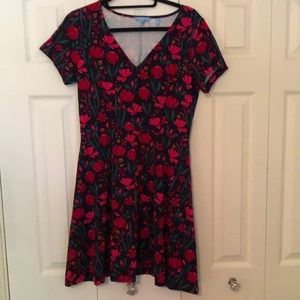 Perfect Fall Draper James dress!